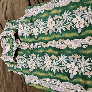 Hawaiian style dress with pockets